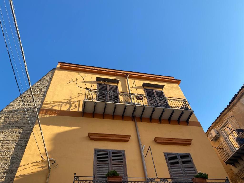Al Parlatoio Del Centro Storico Apartment Palermo Ngoại thất bức ảnh